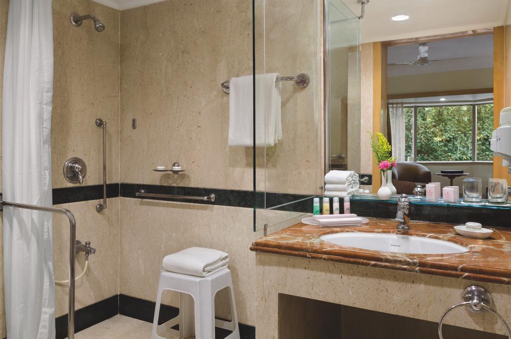 Hotel Ramada Plaza By Wyndham Palm Grove Mumbai