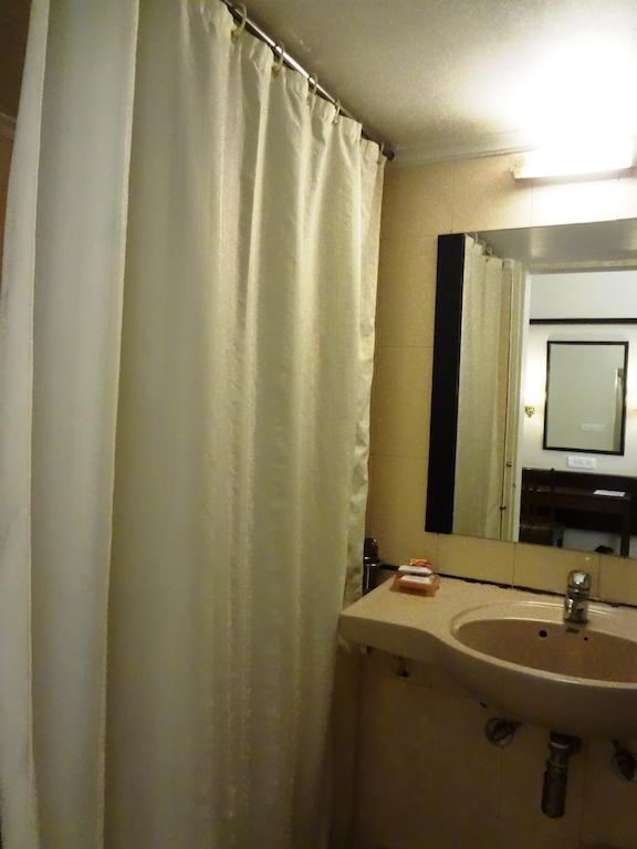 Hotel Avion 3*