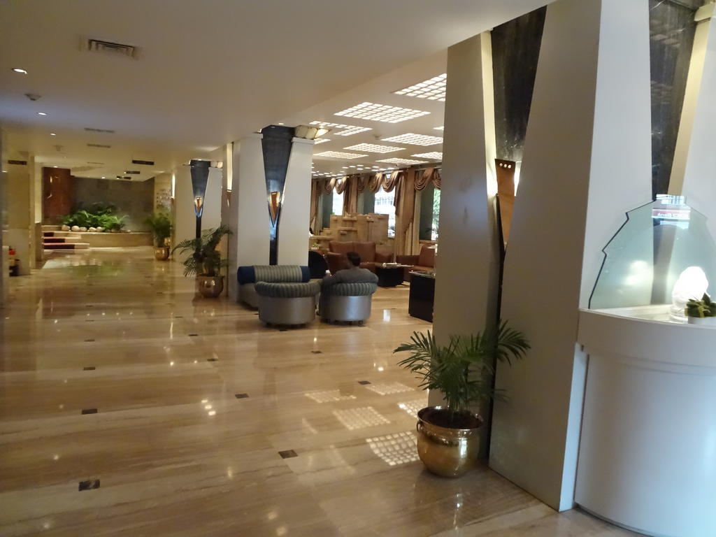 Kohinoor Continental,airport