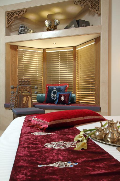Hotel Le Sutra Hotel, Khar, Mumbai