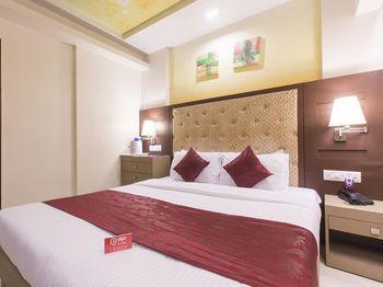 Hotel Oyo Link Road Malad Bombaim
