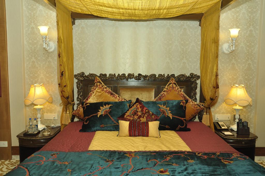 Hotel Royal Tulip Navi