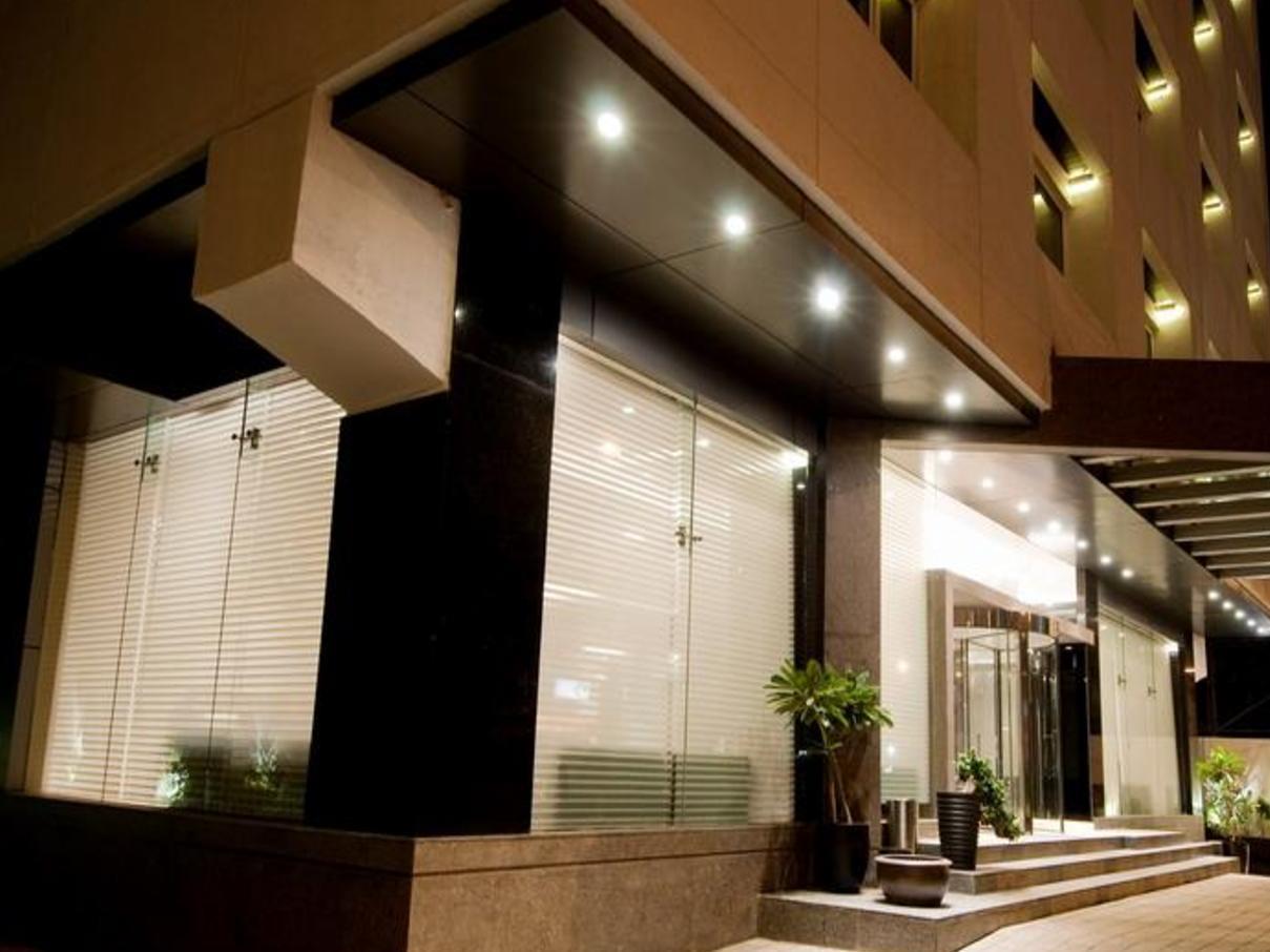 Hotel Suba International Sahar Road 4*