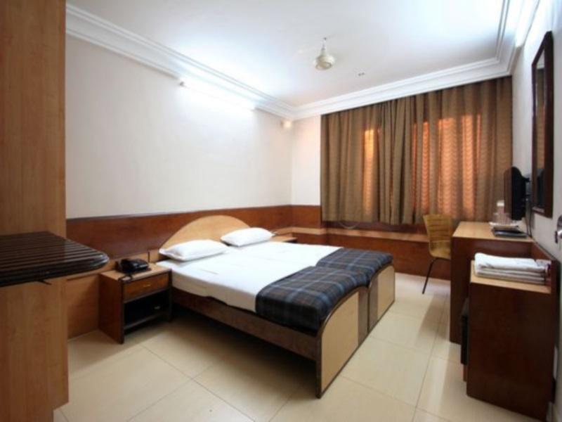 Hotel Point Dadar