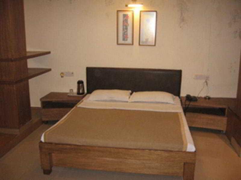 Hotel Bandra Residency 2*