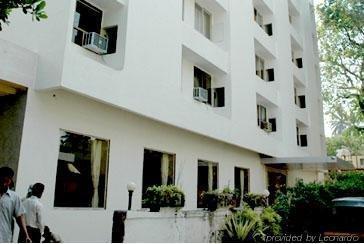 Juhu Plaza 3*