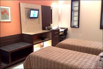 Sea Palace - Near Gateway Of India 3*