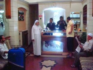 Oyo 28893 Gulf Hotel