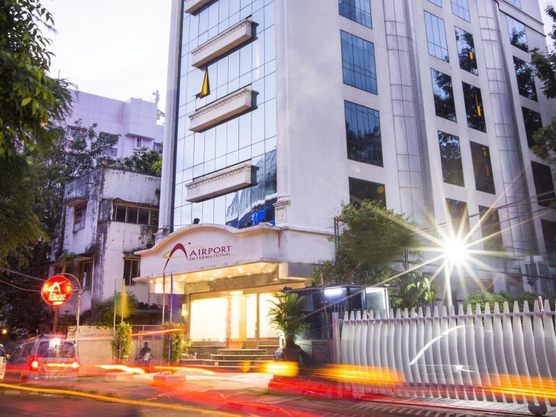 Airport International Hotel 3*