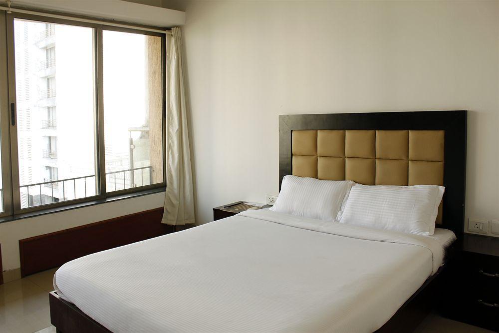 Laurent & Benon Apartment