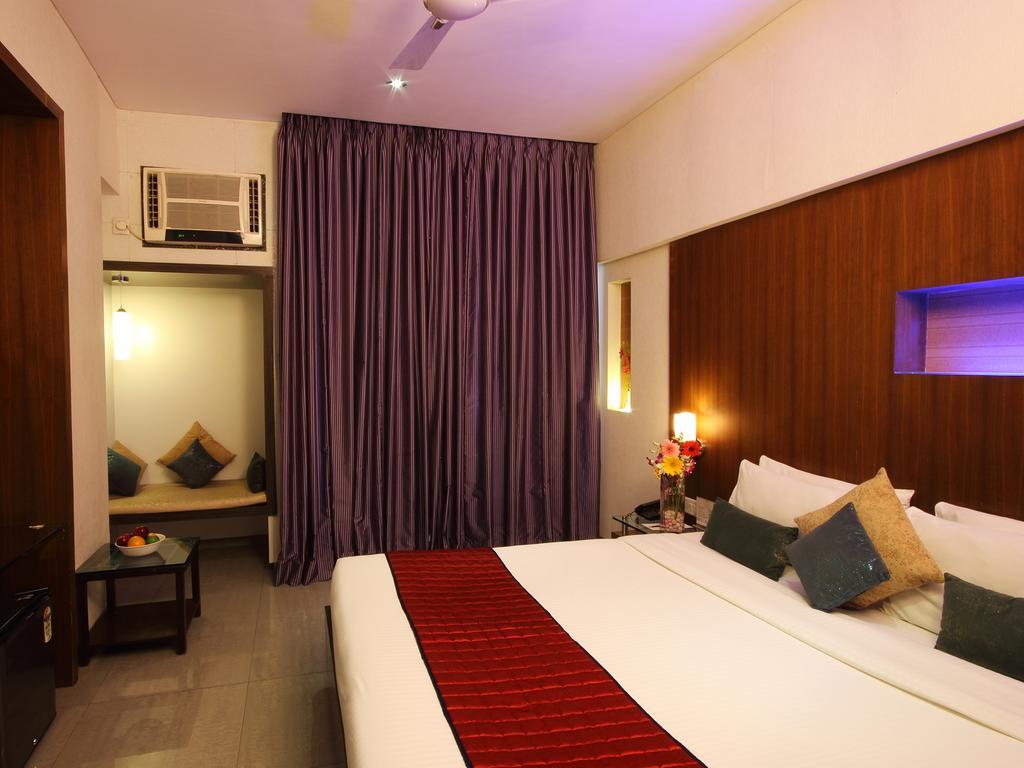 Hotel Vihang's