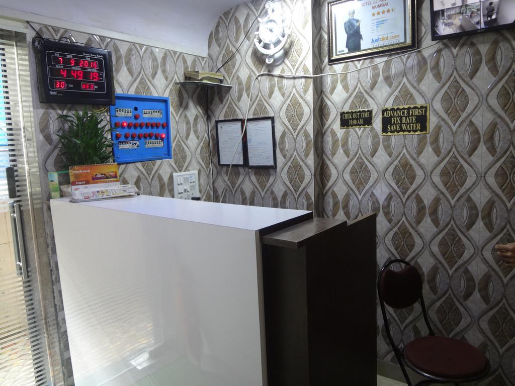 Guest house Jj Residency 2*