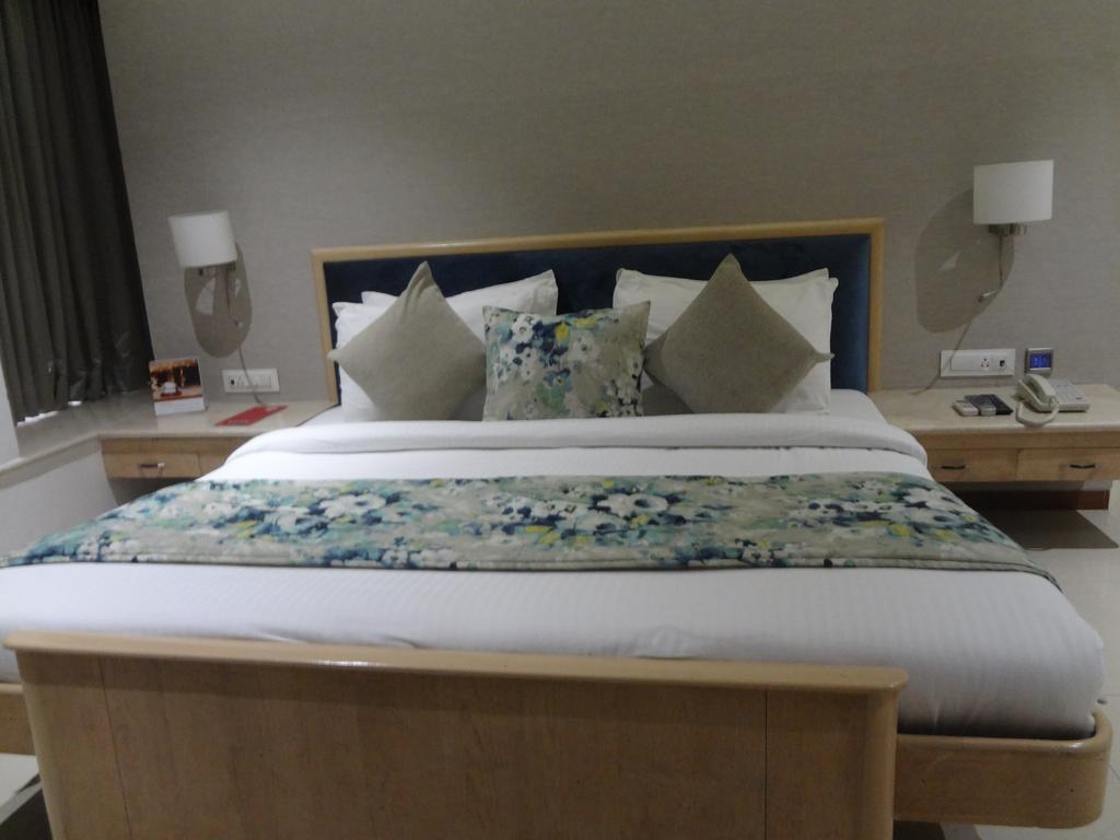 Suncity Apollo - Gateway Of India Hotel Mumbai