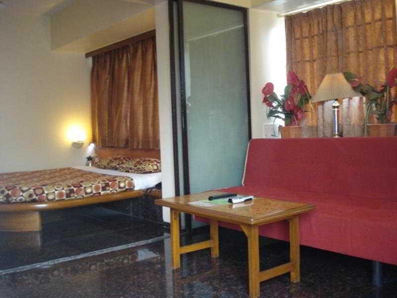 Jayshree Domestic Airport Hotel Mumbai