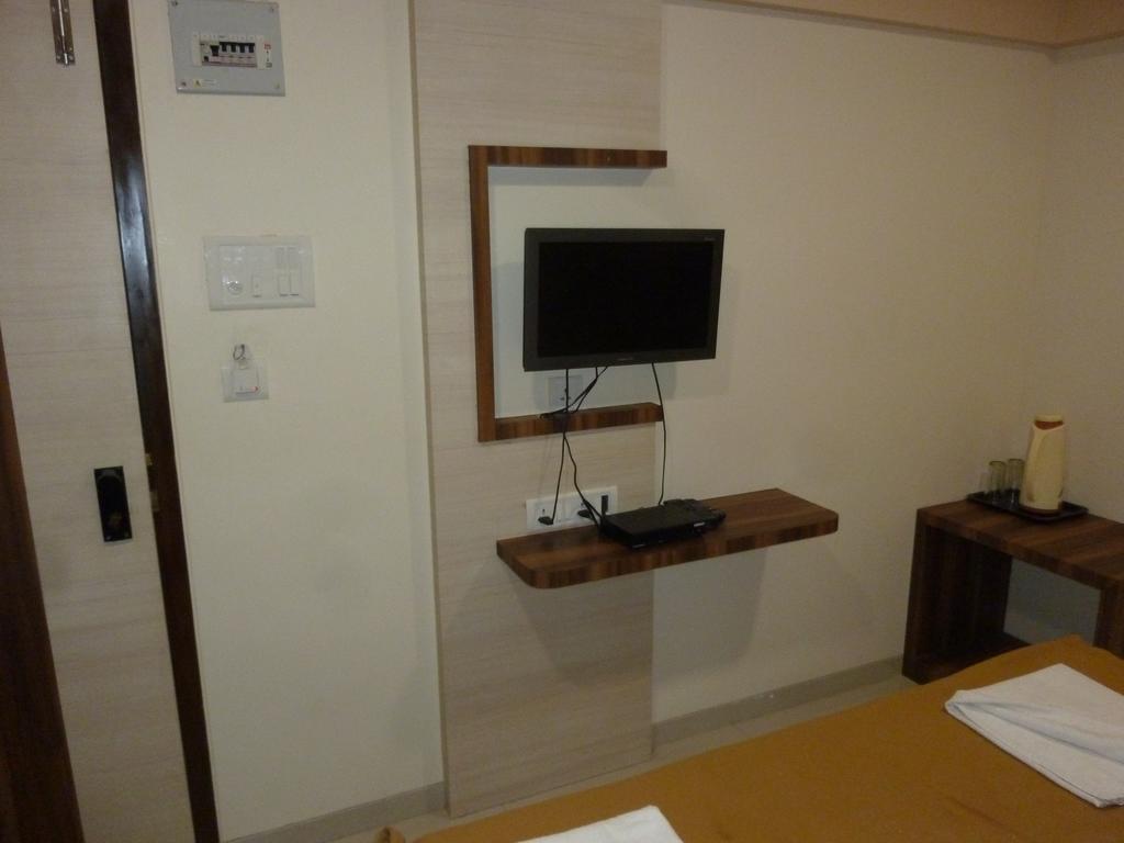 Karan Palace Hotel Mumbai