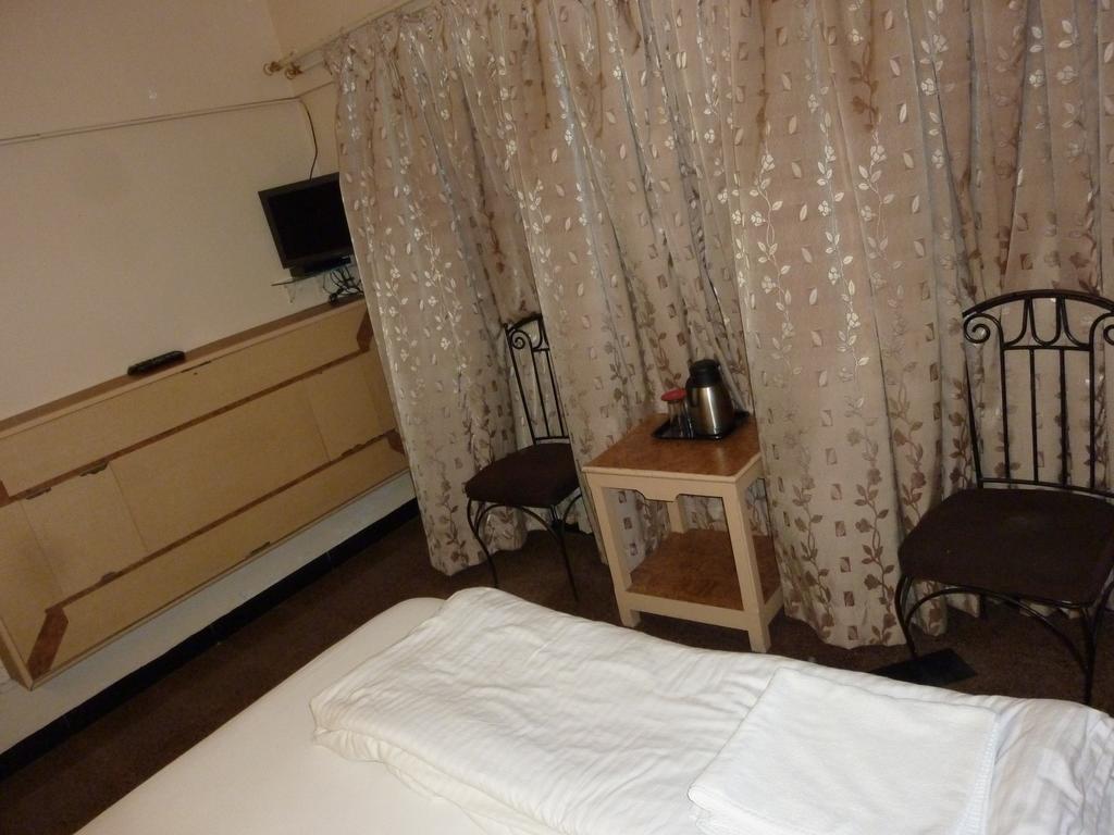 Karan Palace Hotel 3*