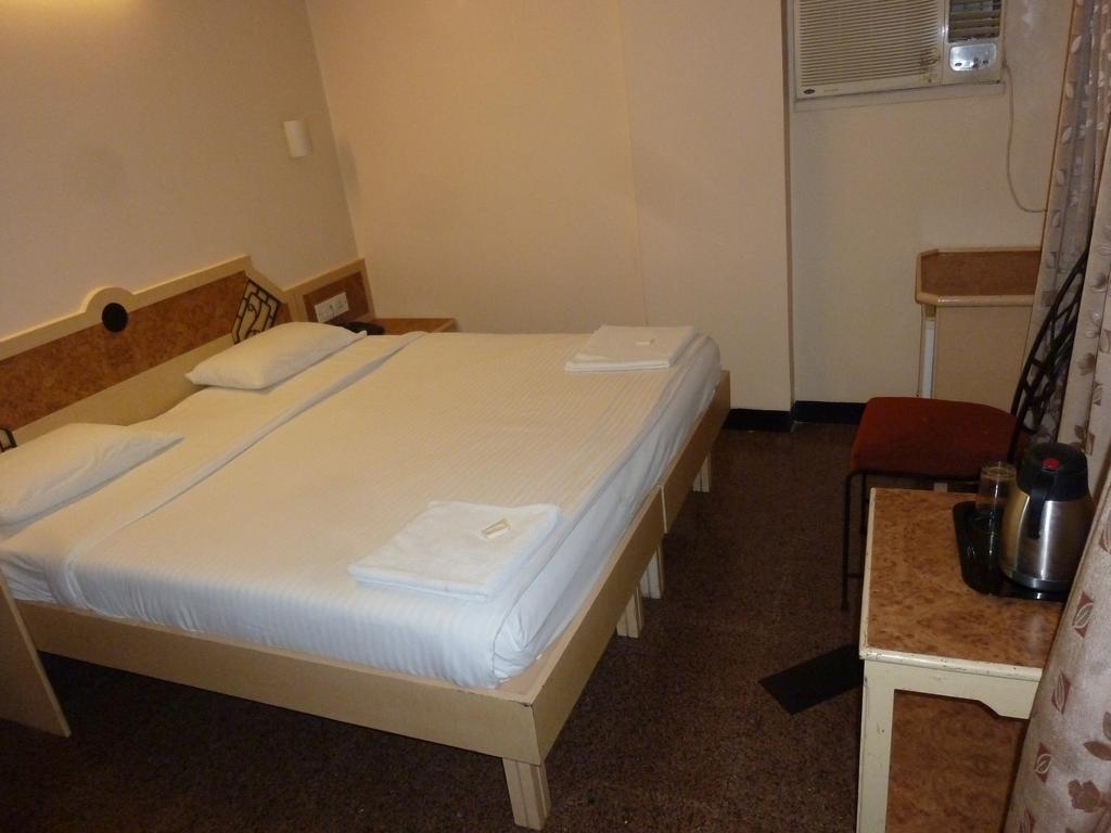 Karan Palace Hotel