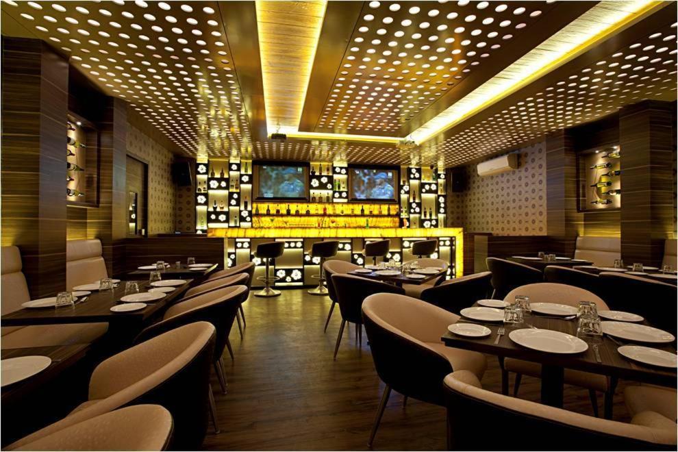 Hotel Plaza 3*
