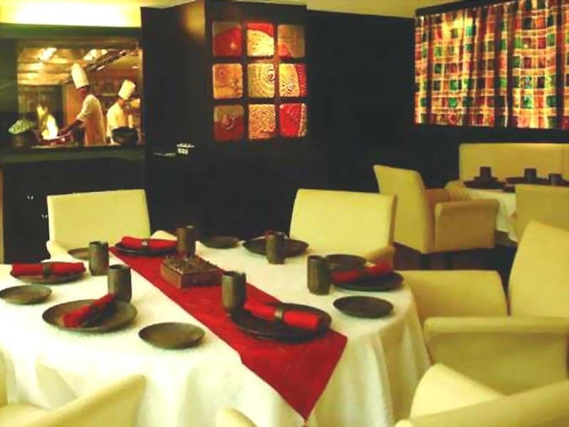 Hotel Sahara Star