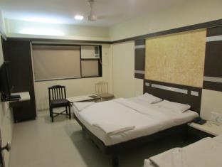 Hotel Sahar International 2*