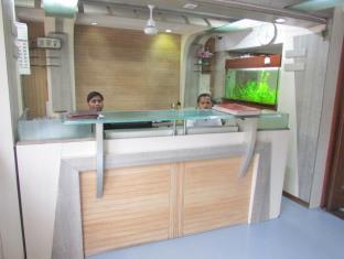 Sahar International Hotel 2*