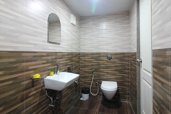 Fabhotel Address Hotel 3*
