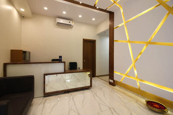 Fabhotel Address Hotel Mumbai