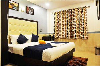 Aksa Powai Mumbai
