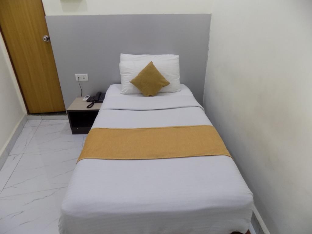 Maha Residency Bed & Breakfast