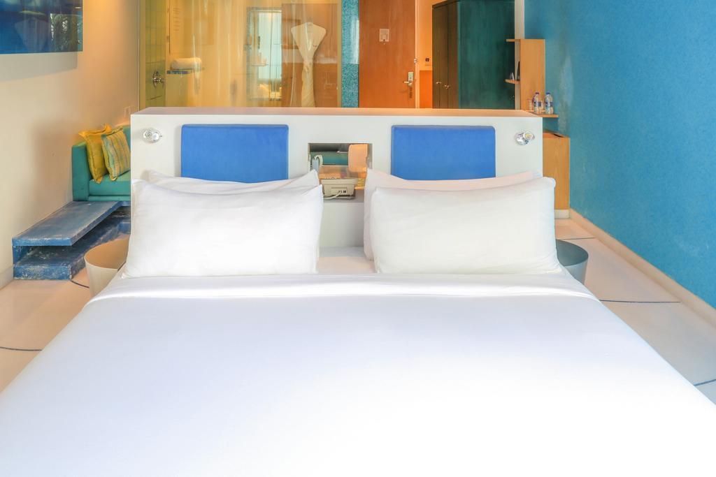 Hotel Waterstones Mumbai
