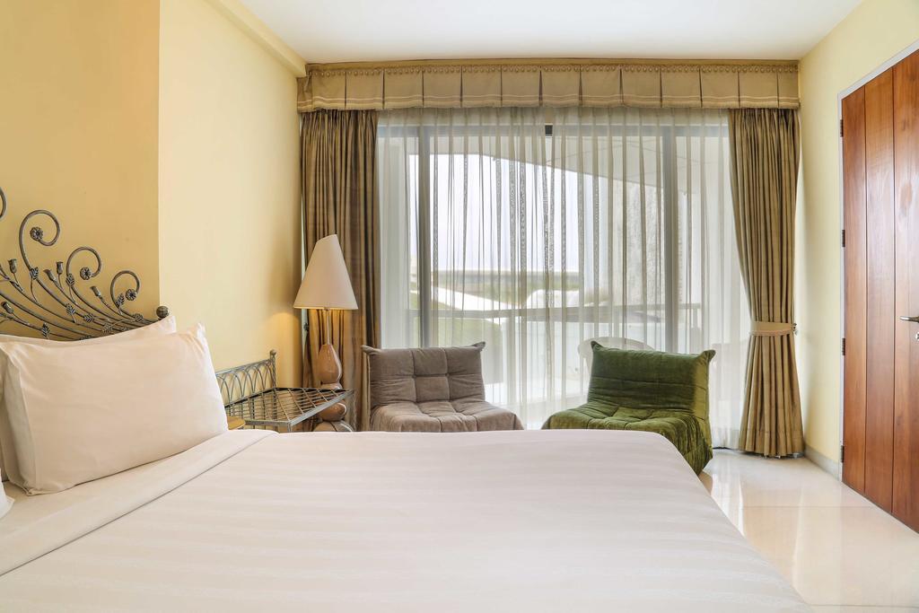 Waterstones Hotel Mumbai