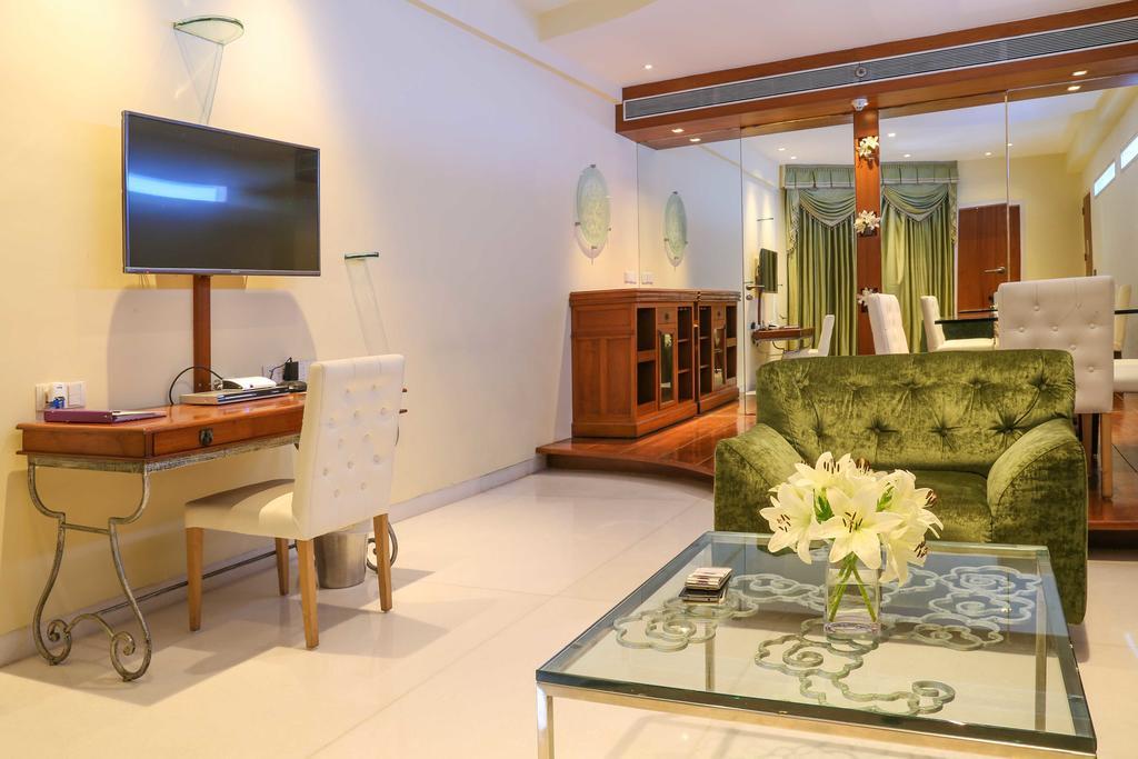 Waterstones Hotel 4*