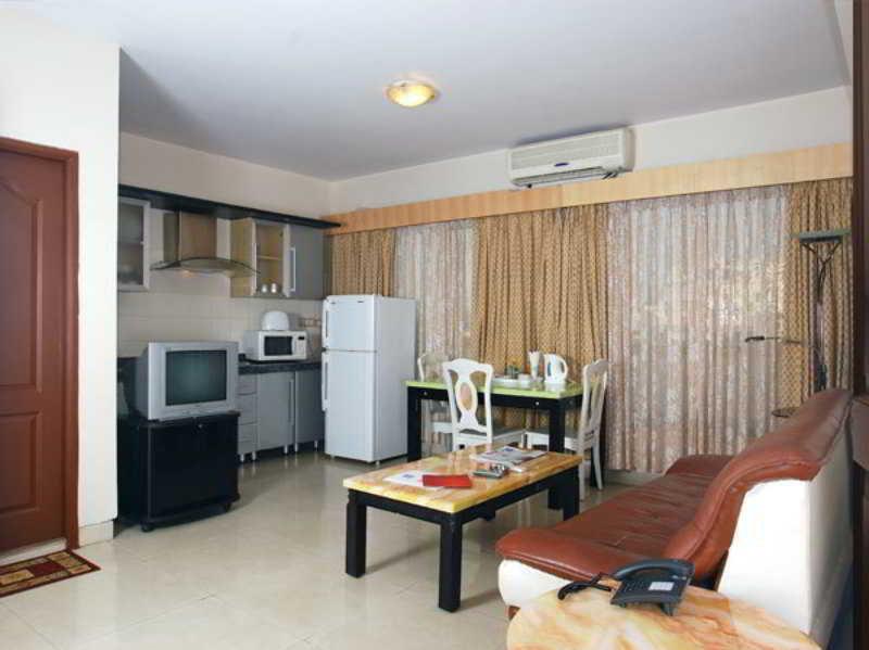 Landmark Apartment *