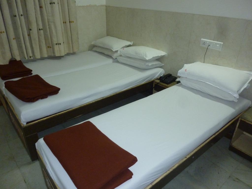 Guest house Basera Mumbai