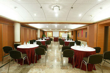 Hotel Emerald Htl And Executive 3*