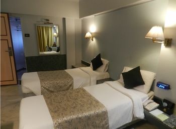 Hotel Emerald Htl And Executive 3*