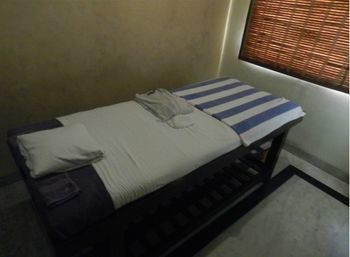 Emerald Htl And Executive Hotel 3*