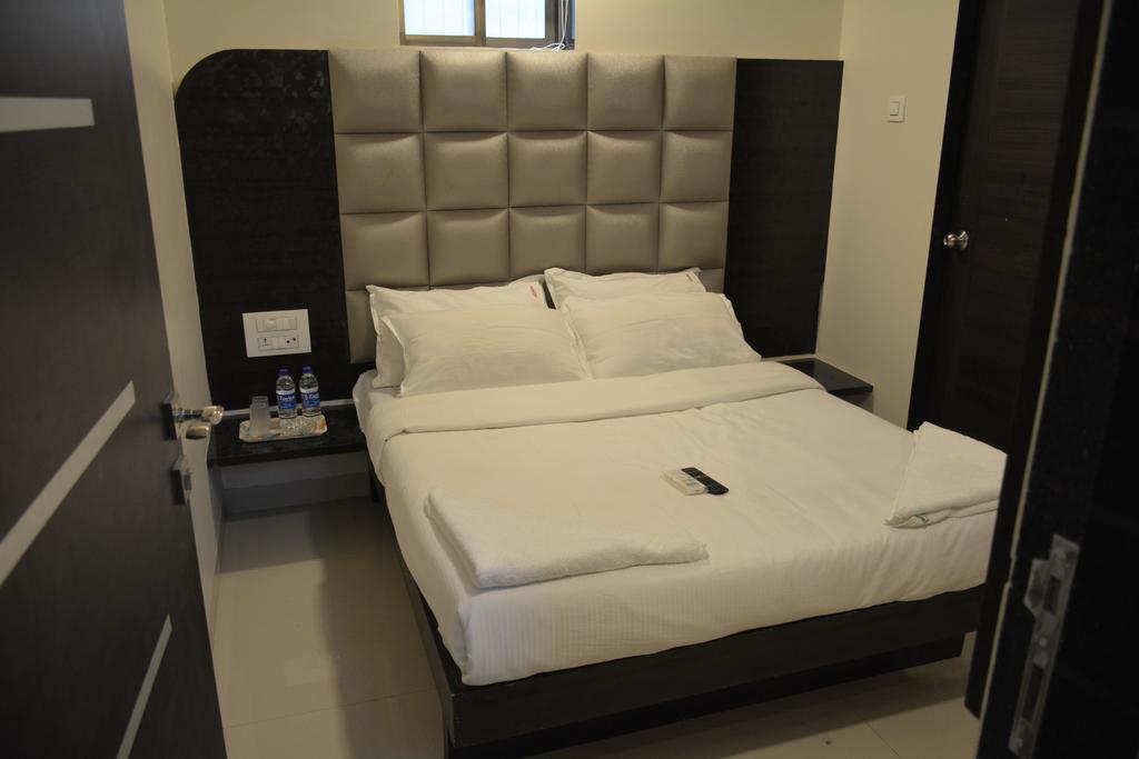 Adnoc Hotel