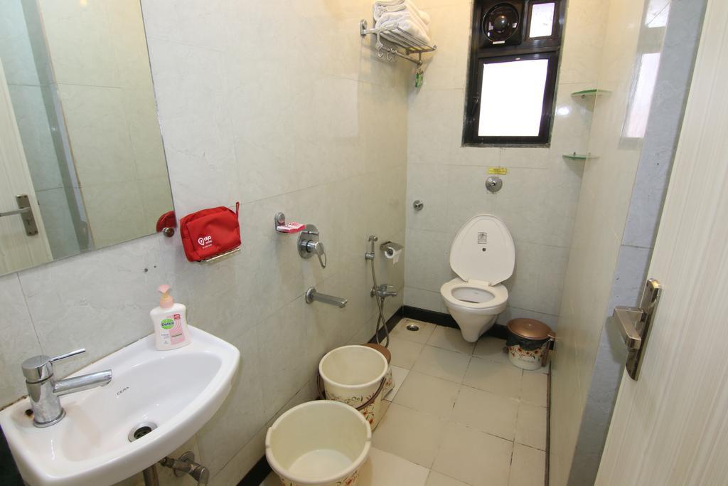 Oyo Premium Mumbai Saki Vihar Hotel 3*
