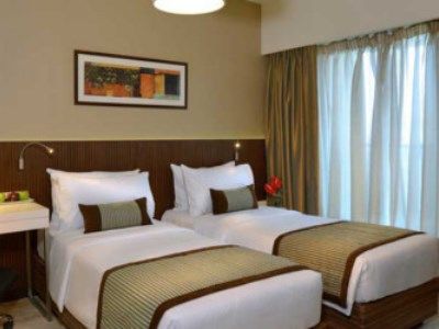 Hotel Residency Sarovar Portico 4*