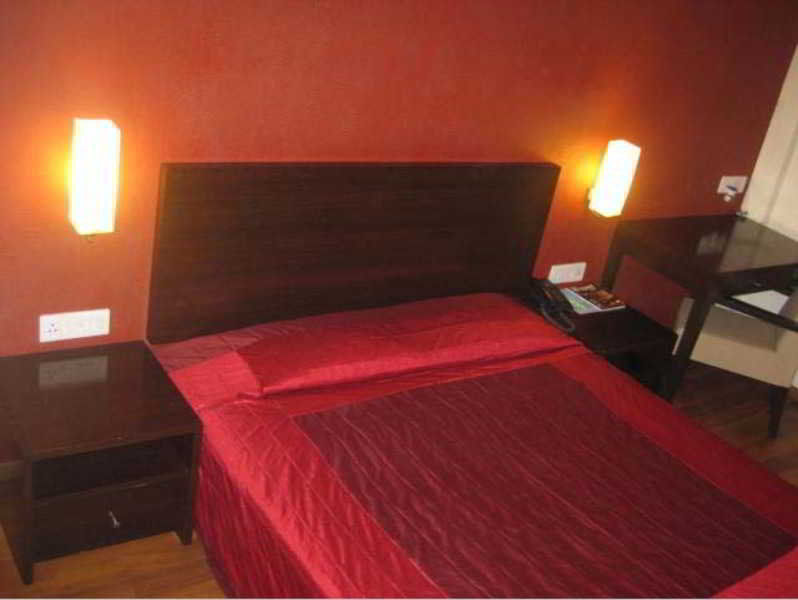 The Legend Hotel- Santacruz Near International Airport Hotel 3*