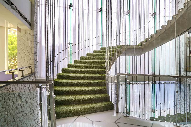 Hotel Waterstones Mumbai