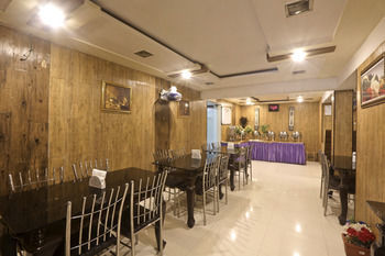 Bloom Residency Apartment *