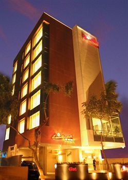 Landmark Residency Hotel 3*