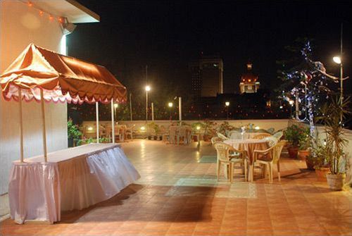 Hotel Sea Palace - Near Gateway Of India 3*