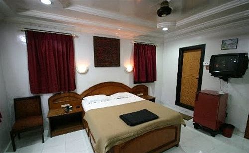 Sea Lord Hotel 2*