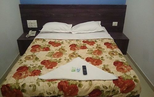 Hotel Oyo 3630 Hotel Ajwa 3*