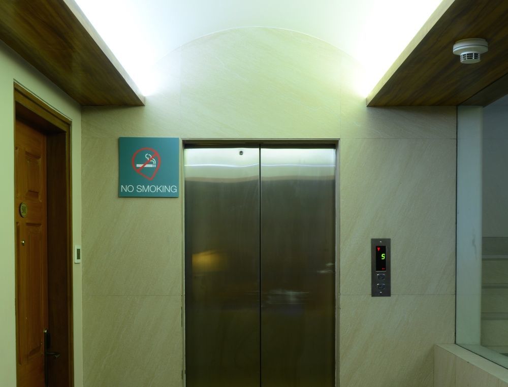 Hotel Oyo Premium Santacruz Station 3*