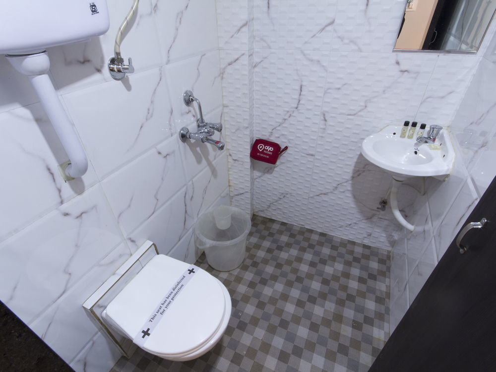 Hotel Oyo 1088 Golden Sagar Mumbai