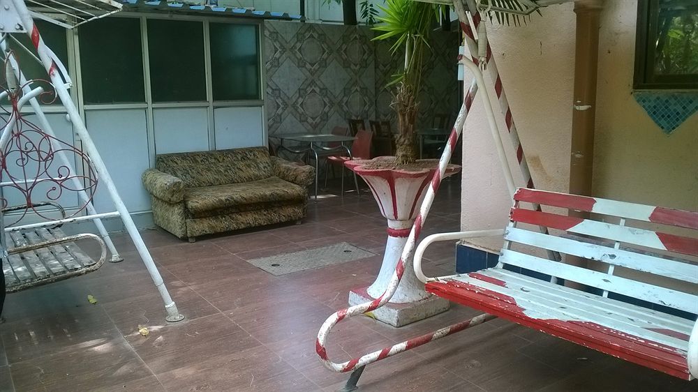 Hotel Fabexpress Satellite Mumbai